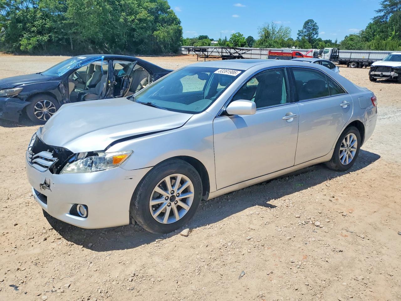 Salvage Toyota Camry Image