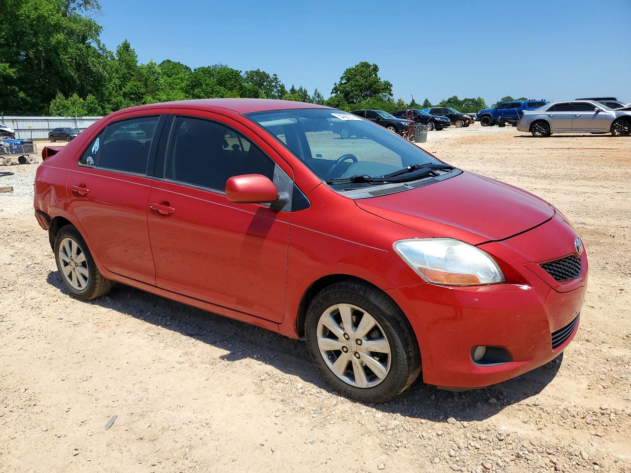Toyota Yaris Base