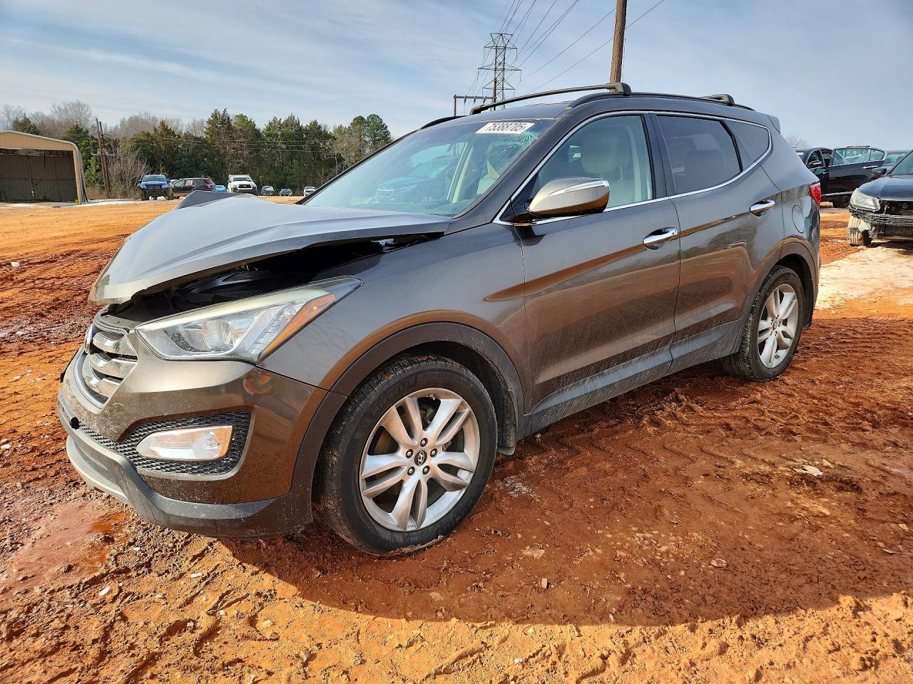Salvage Hyundai SANTA FE Image