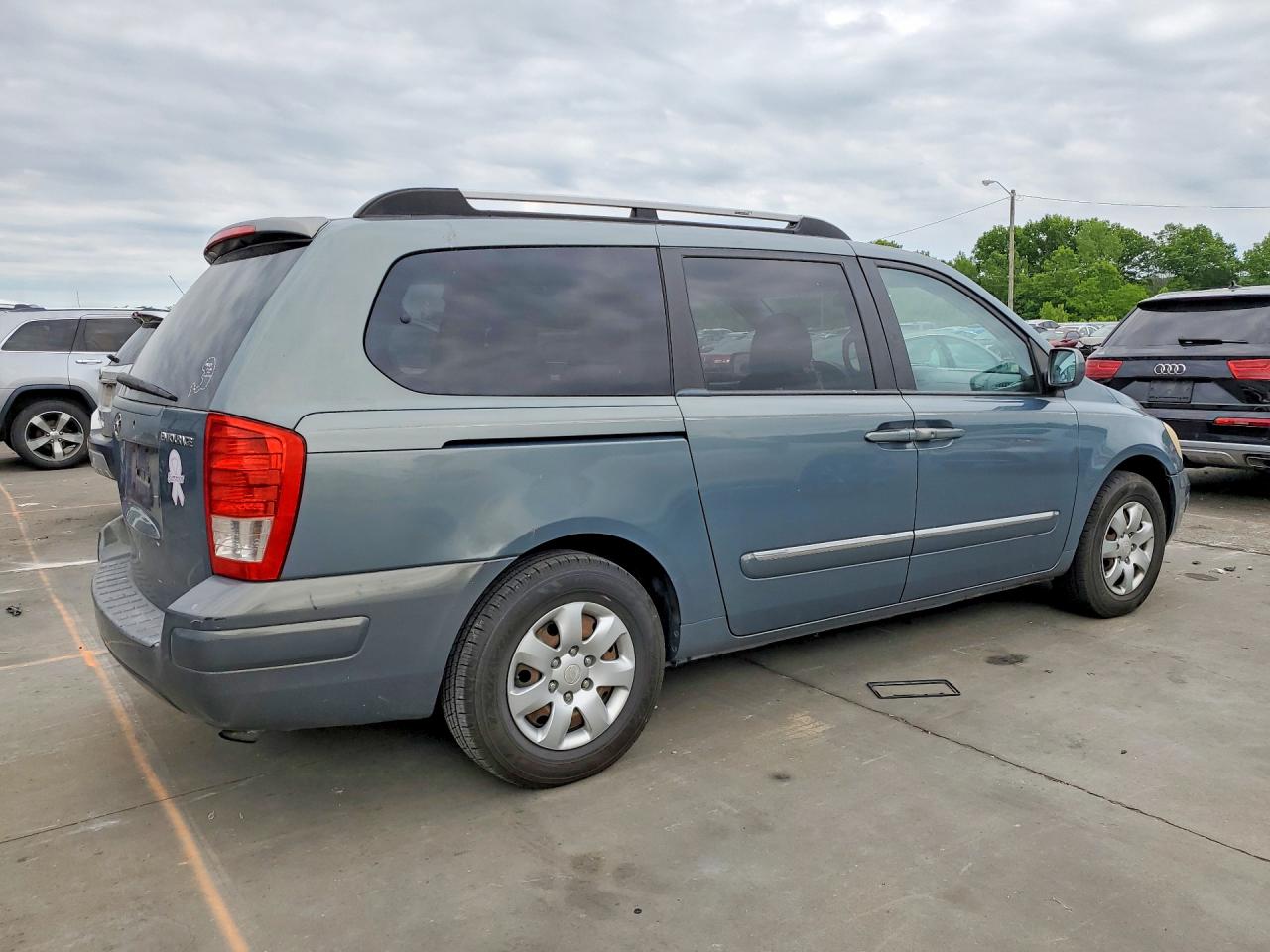 Hyundai Entourage Gls