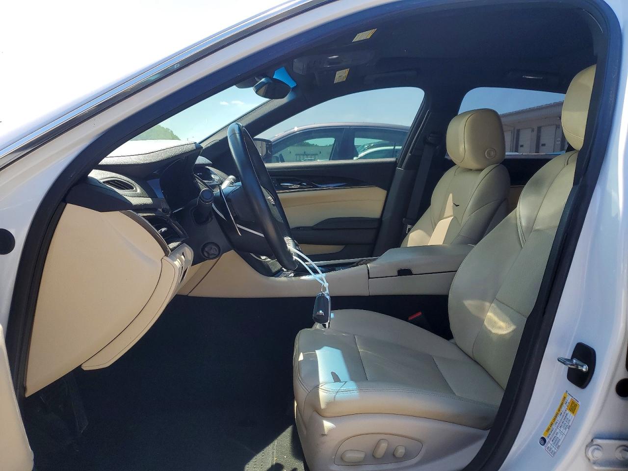 Cadillac CTS Luxury