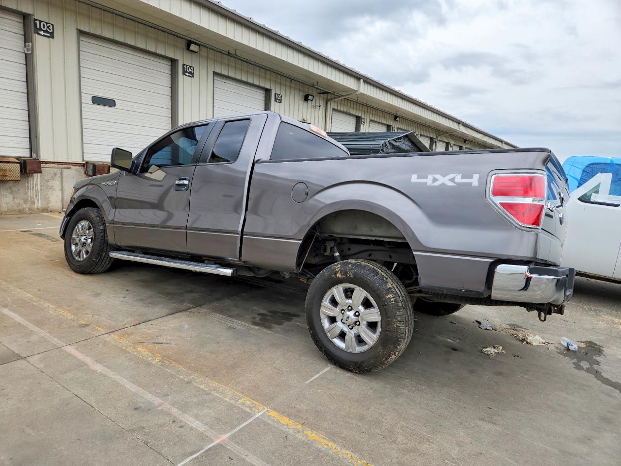 Ford F-150 Super Cab