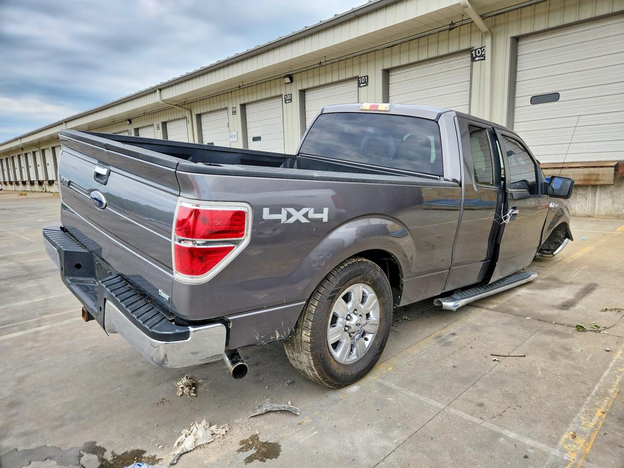 Ford F-150 Super Cab