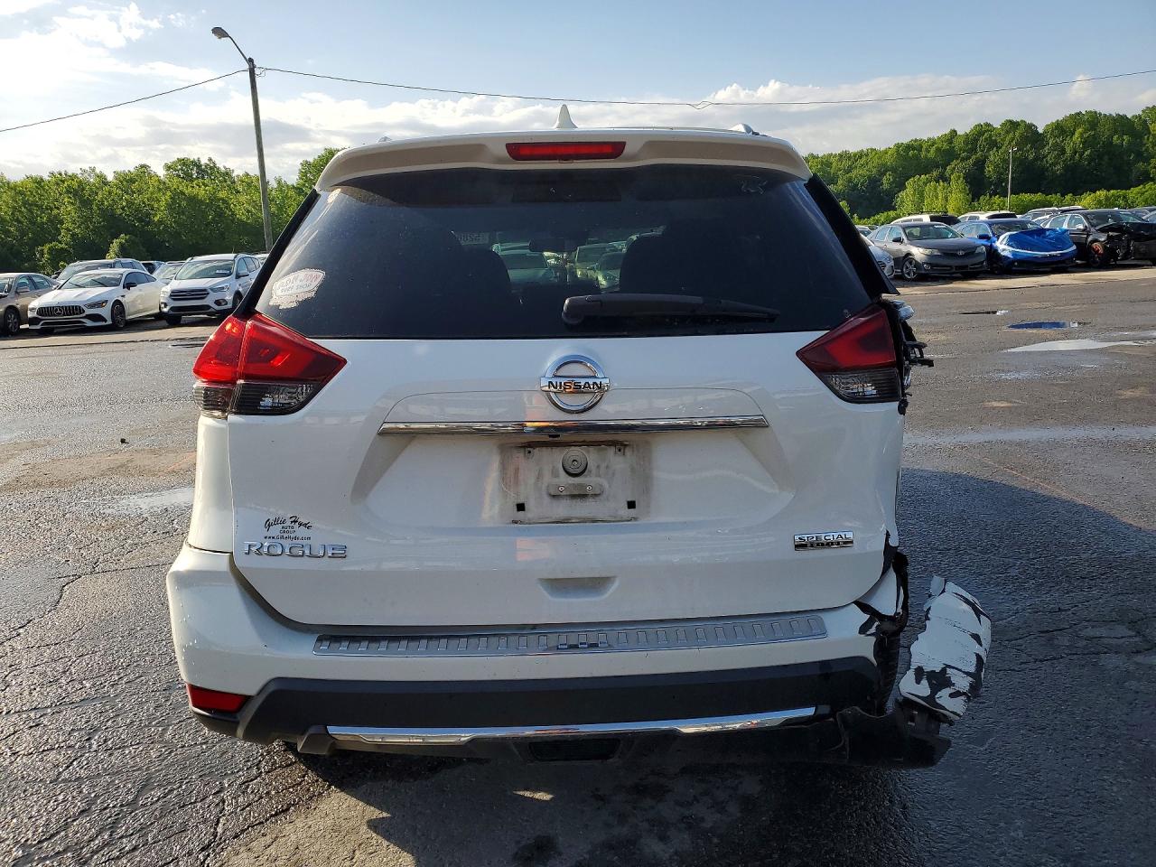Nissan Rogue S