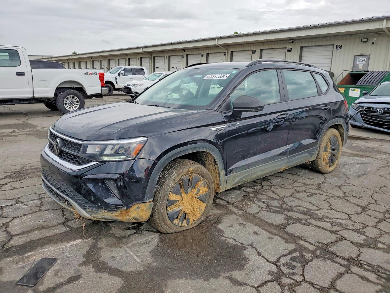 Salvage Volkswagen Taos Image