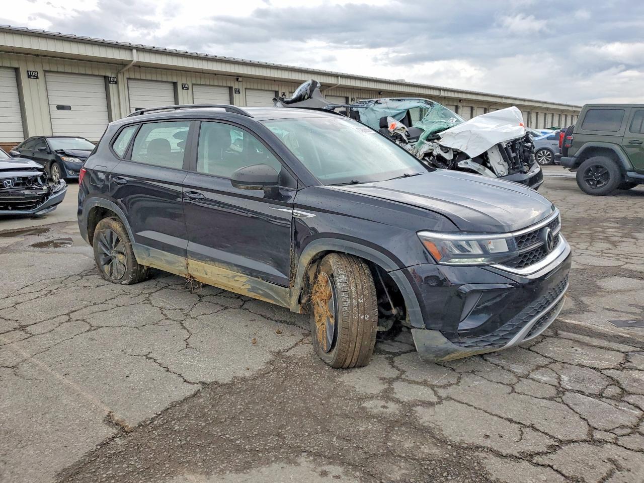 Volkswagen Taos S