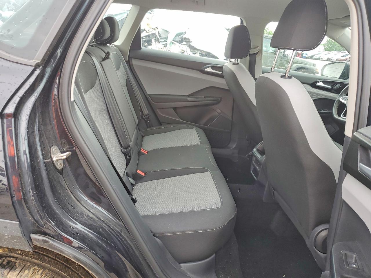 Volkswagen Taos S