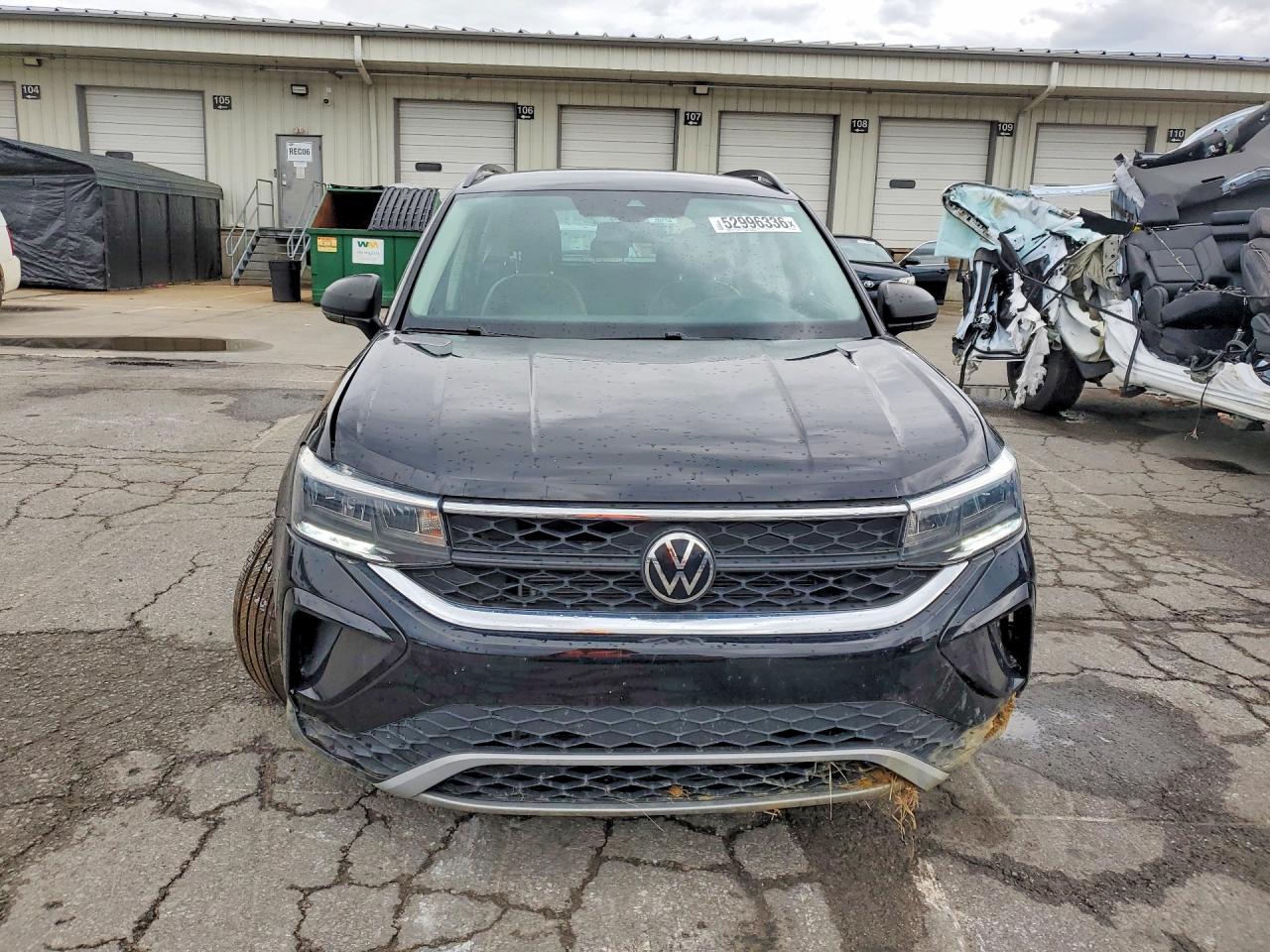 Volkswagen Taos S