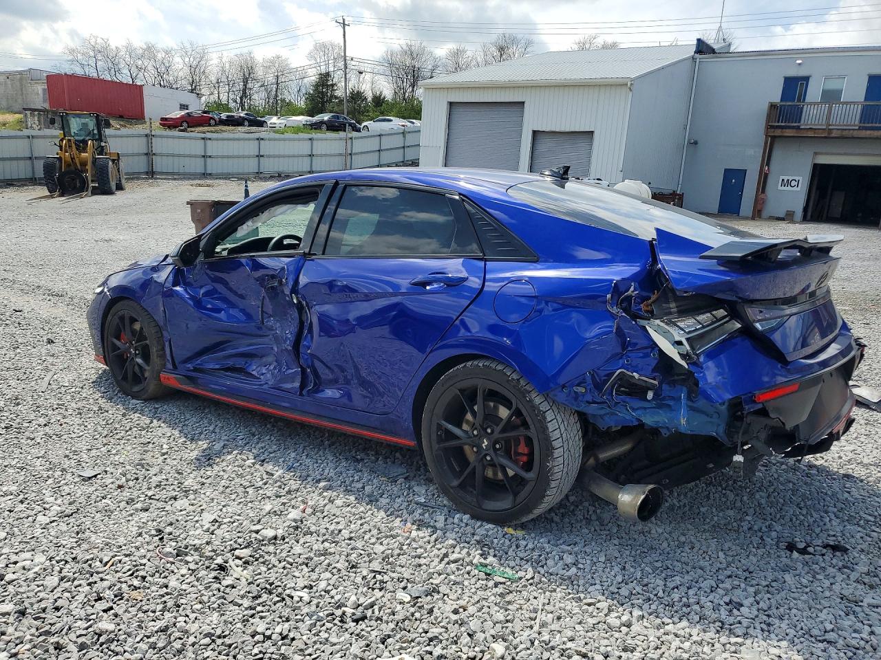 Hyundai ELANTRA Base