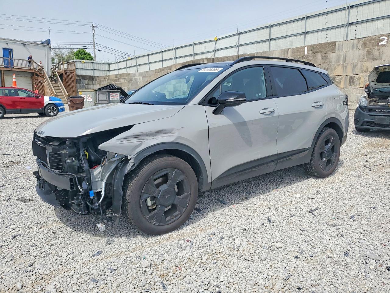 Salvage Kia Sportage Image