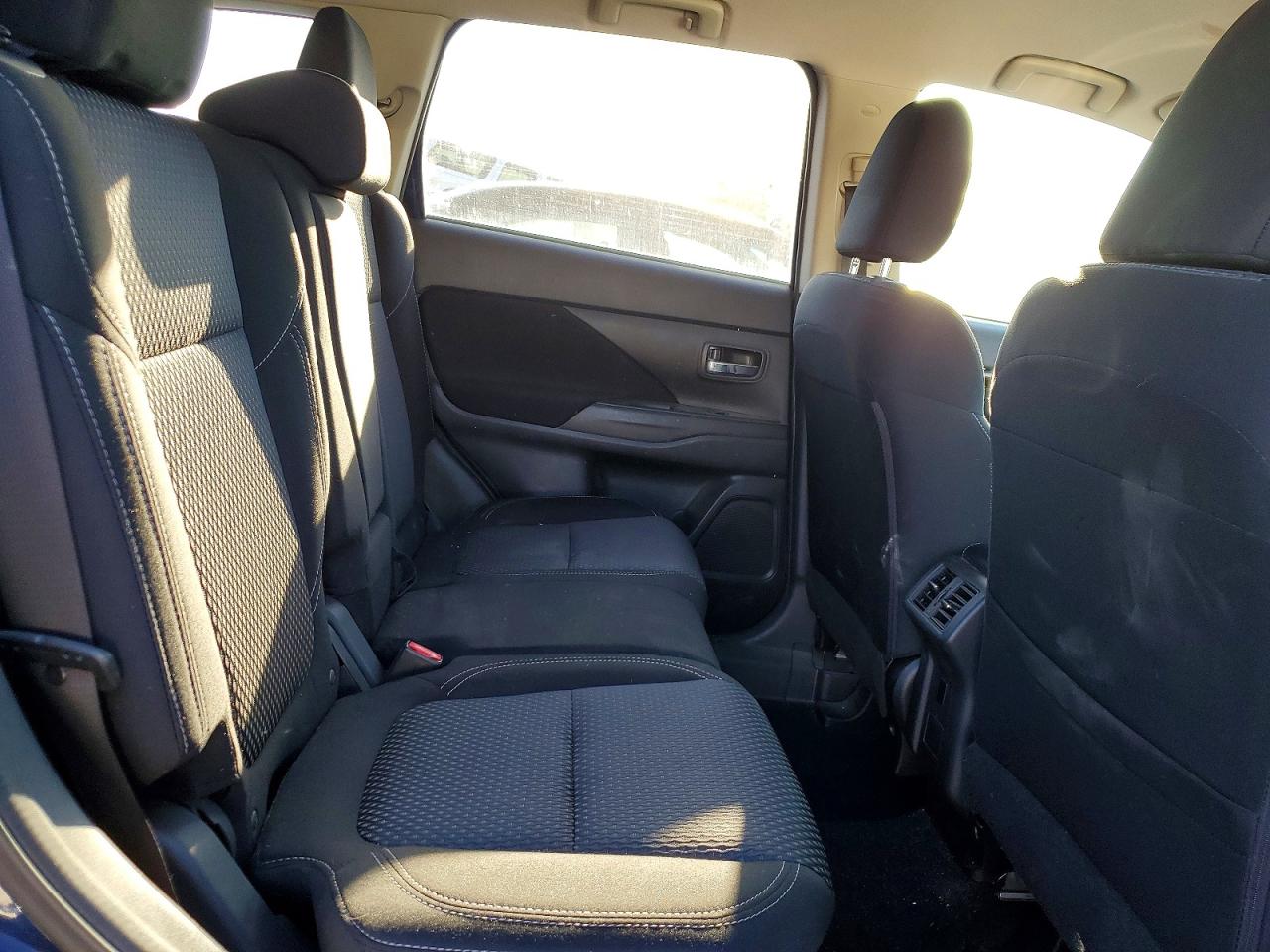 Mitsubishi Outlander Es