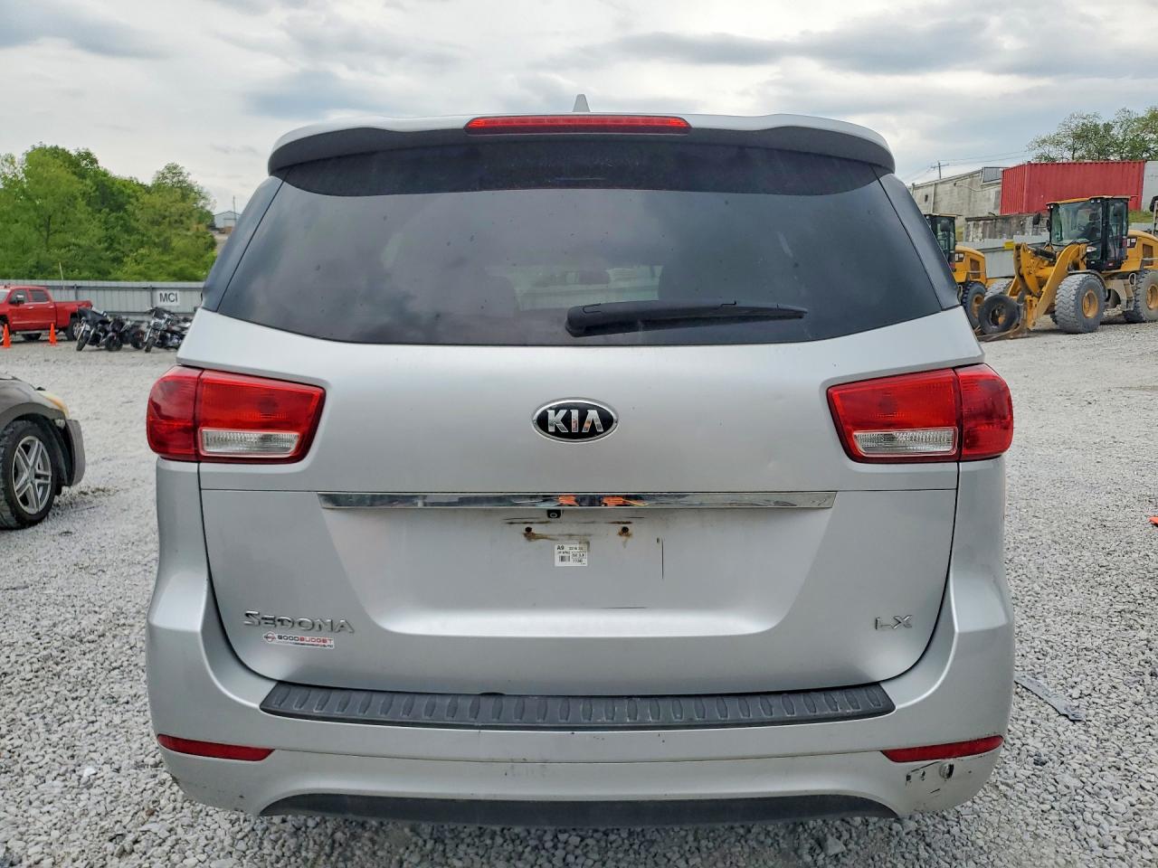 Kia Sedona Lx