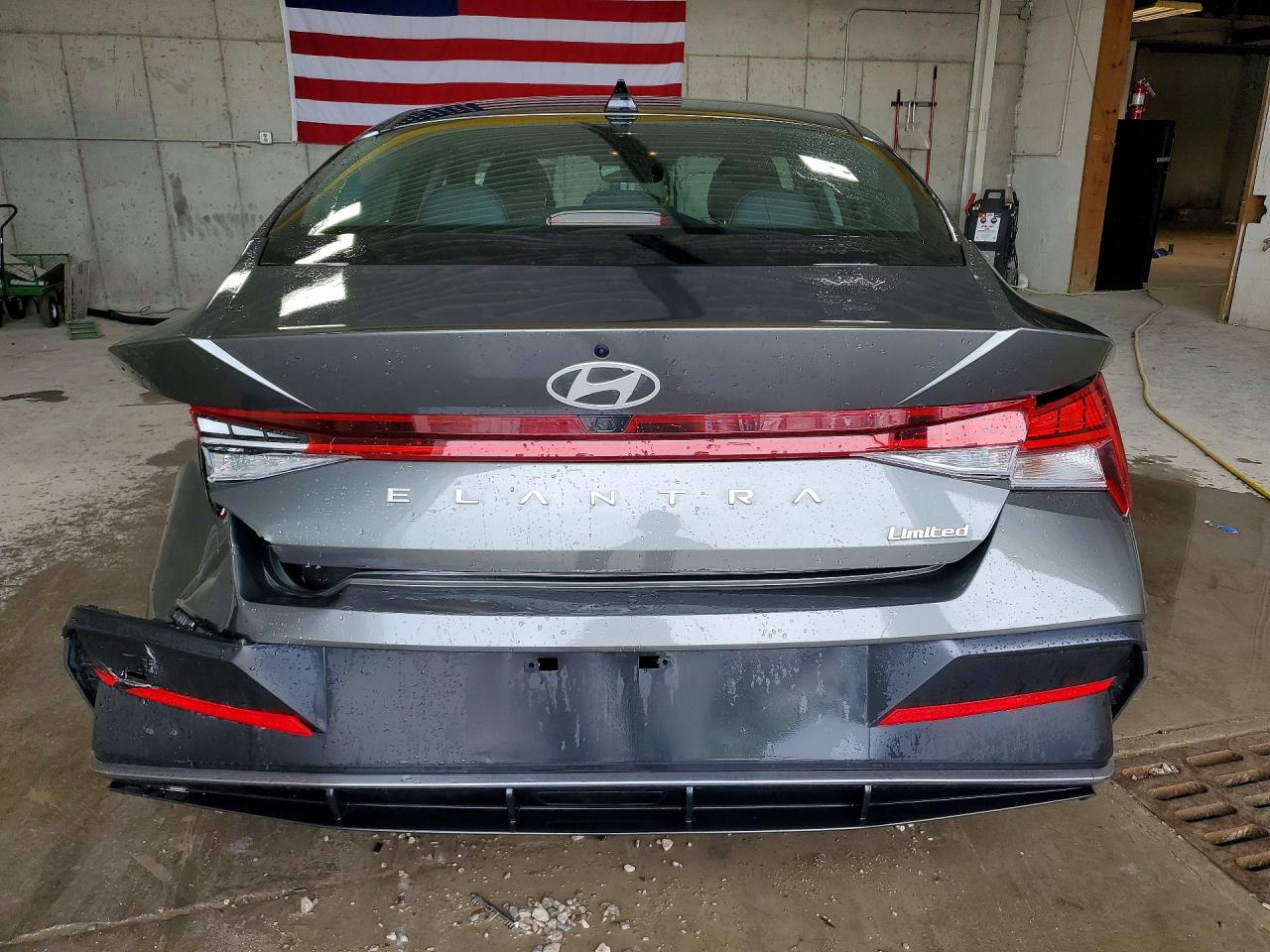 Hyundai ELANTRA Limited
