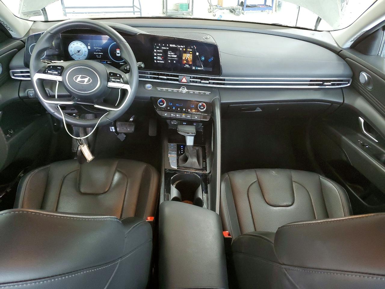 Hyundai ELANTRA Limited