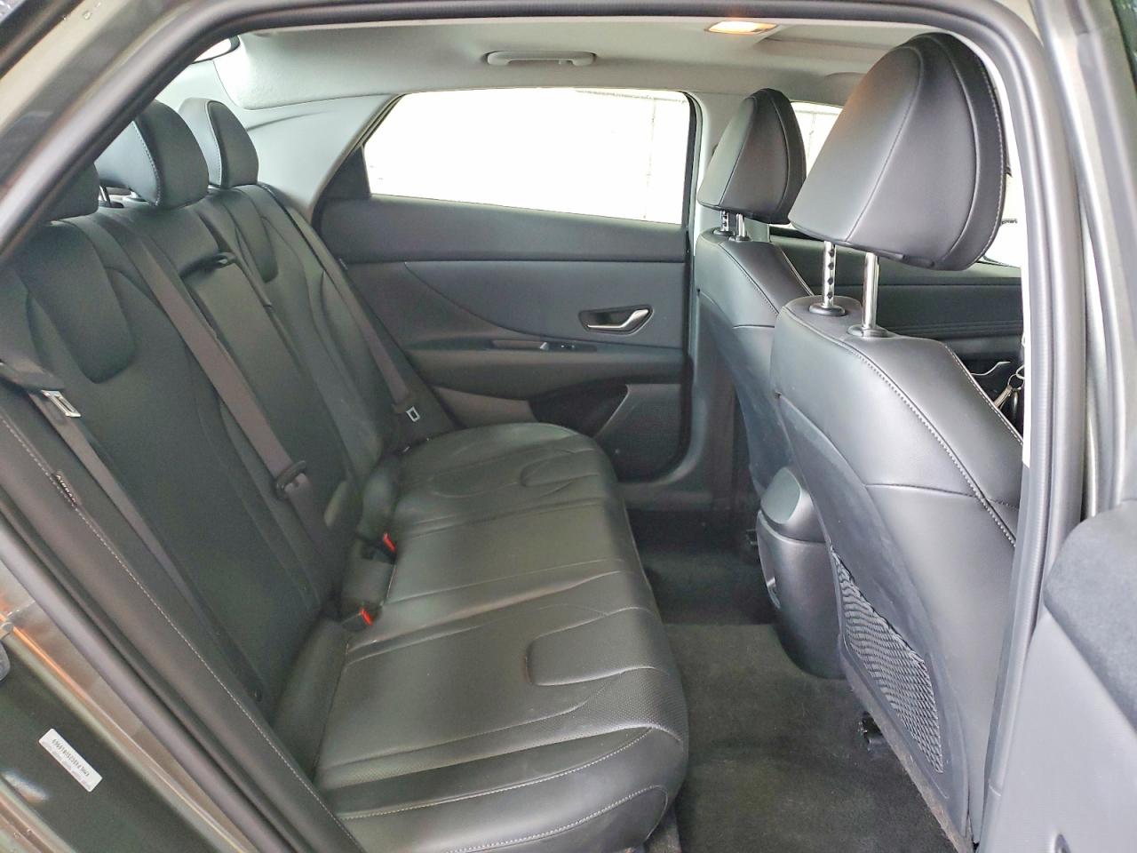 Hyundai ELANTRA Limited