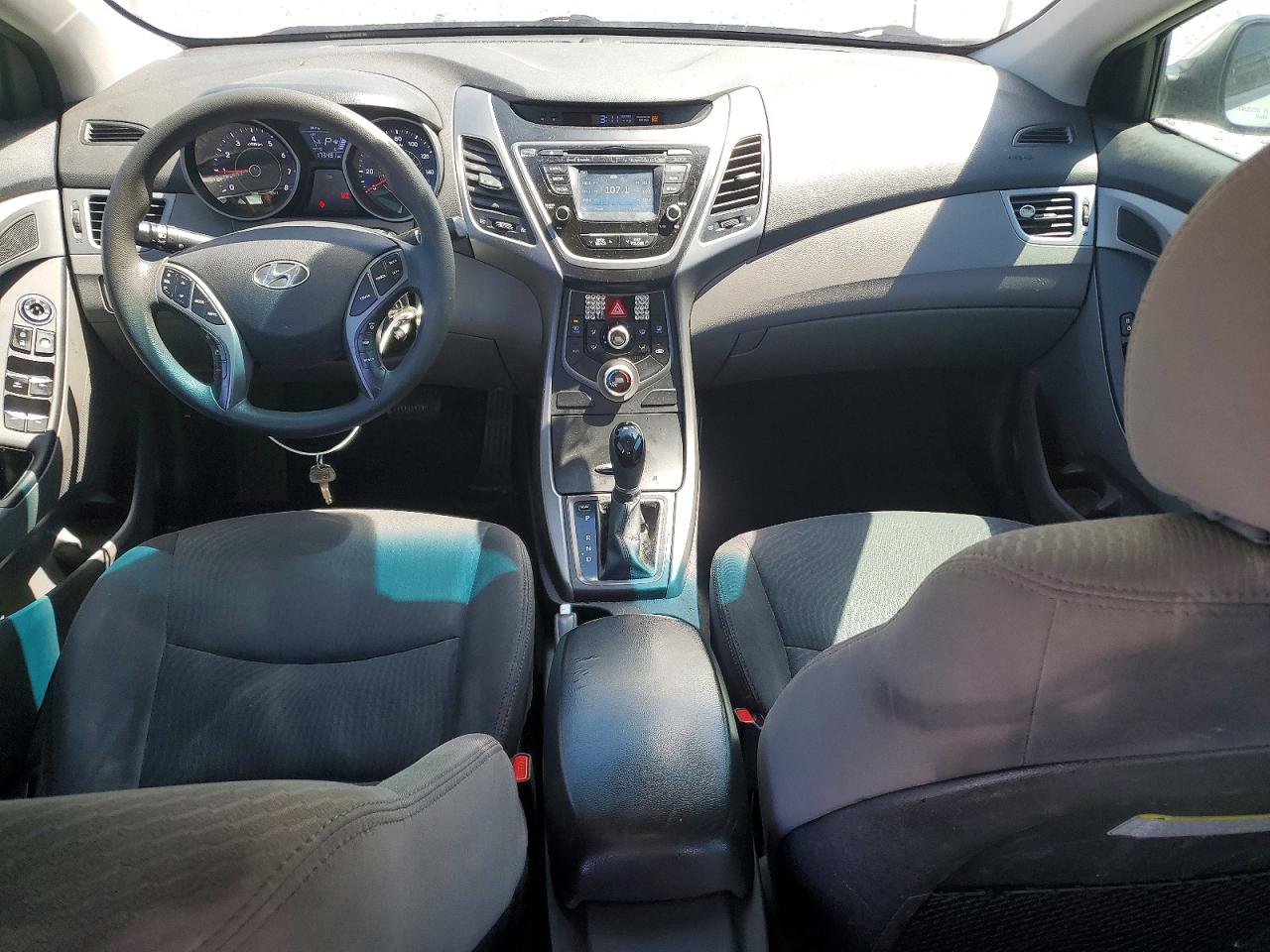 Hyundai ELANTRA Se