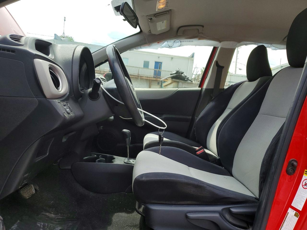 Toyota Yaris 5-door Le