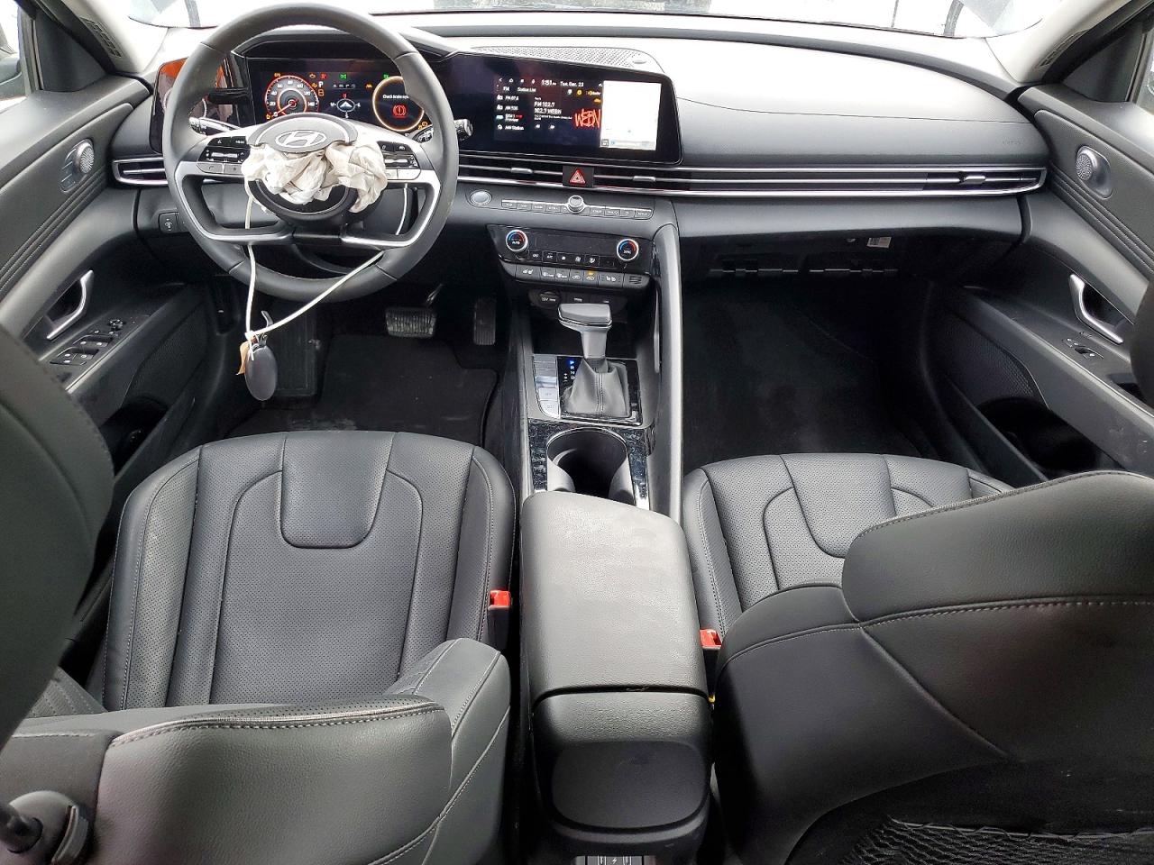 Hyundai ELANTRA Limited