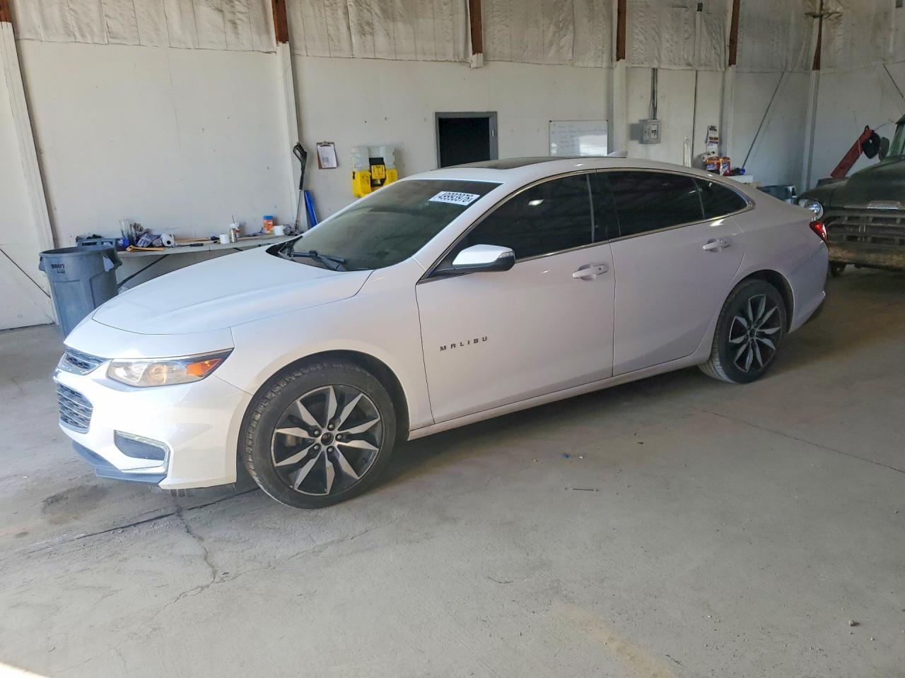 Salvage Chevrolet Malibu Image