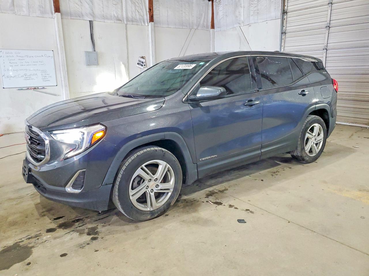 Salvage GMC Terrain Image