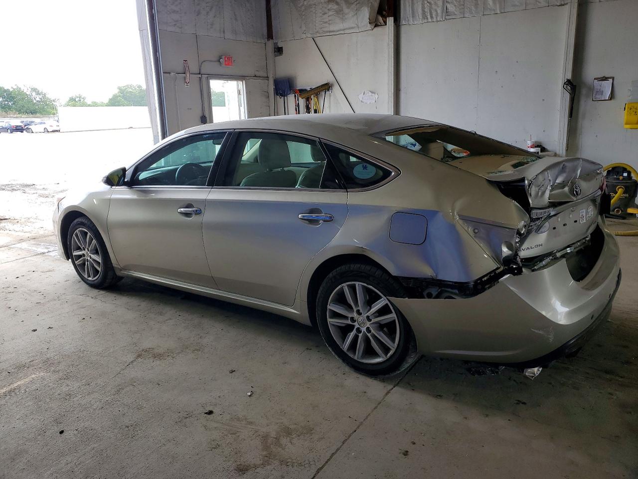 Toyota Avalon Xle Premium
