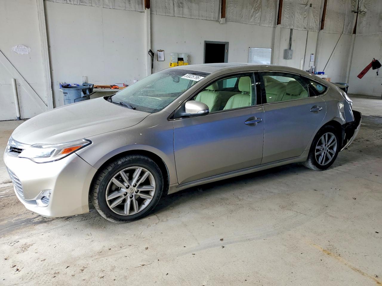 Salvage Toyota Avalon Image