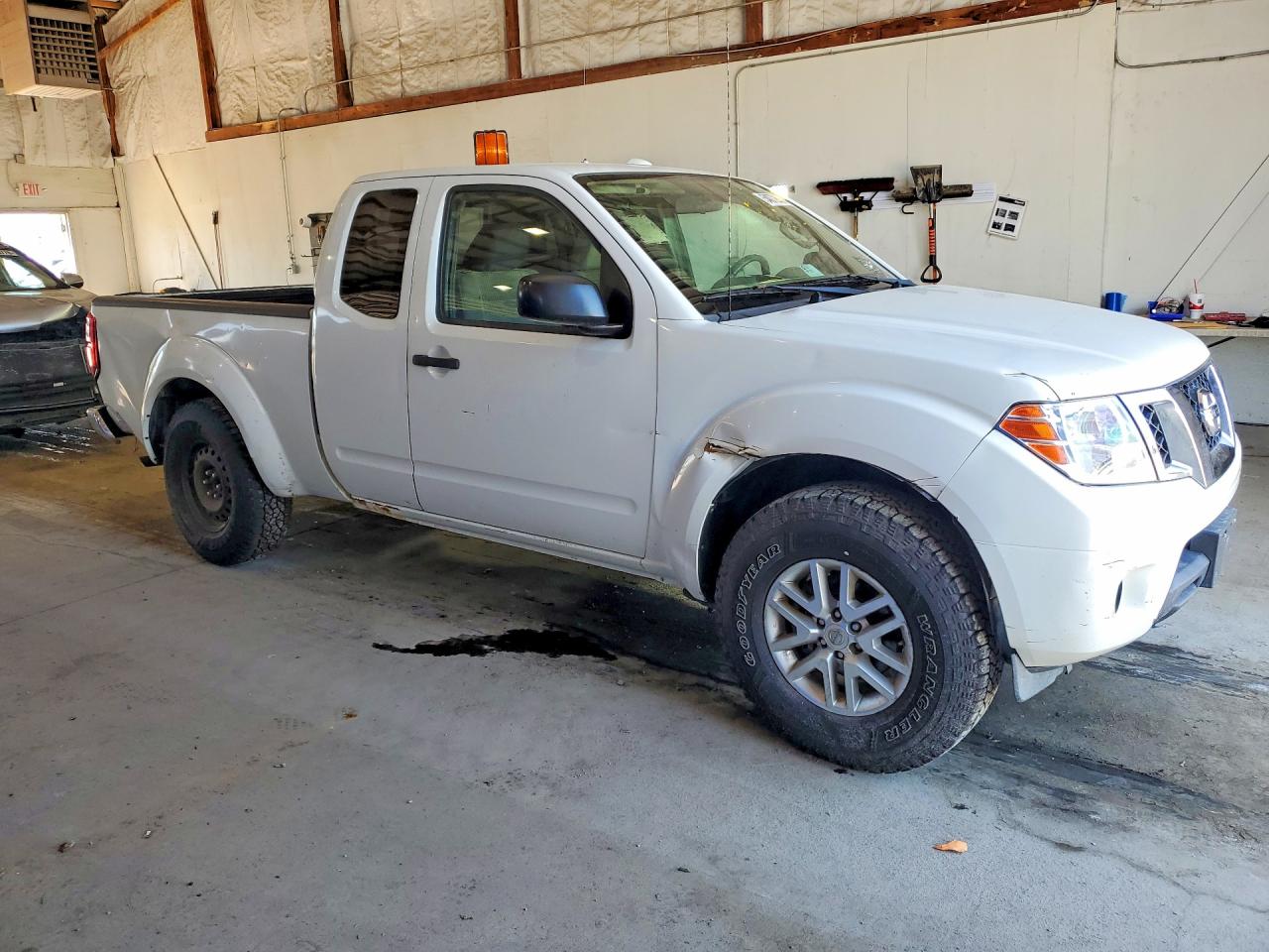 Nissan Frontier Sv V6