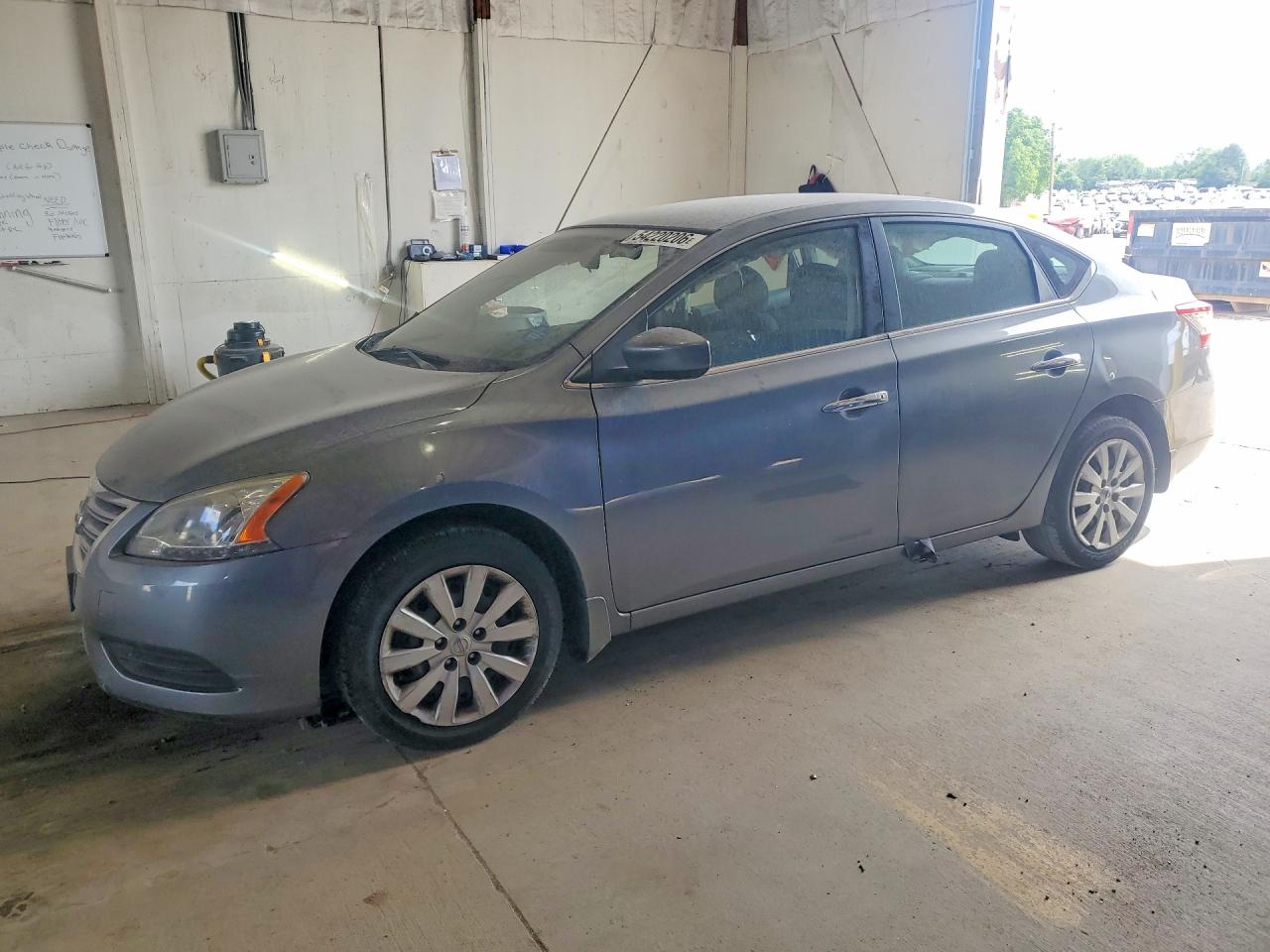 Salvage Nissan Sentra Image