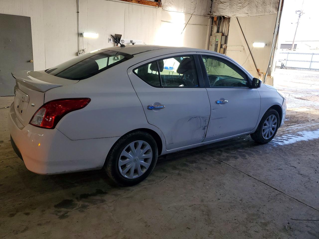 Nissan Versa S