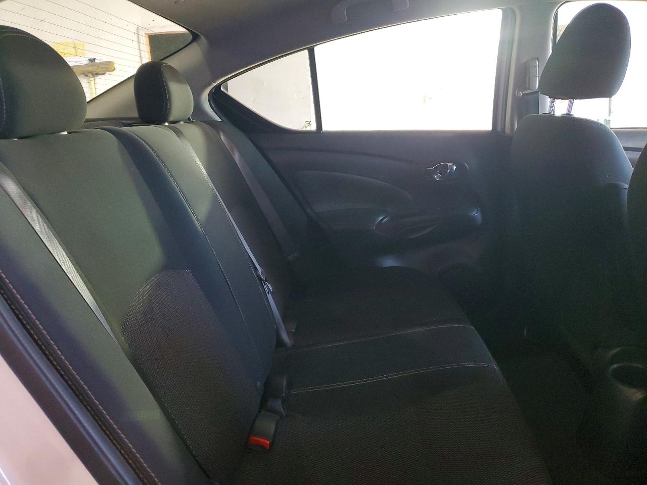 Nissan Versa S