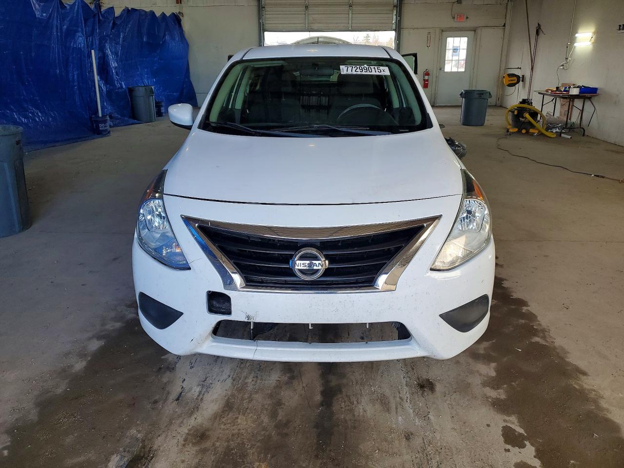 Nissan Versa S