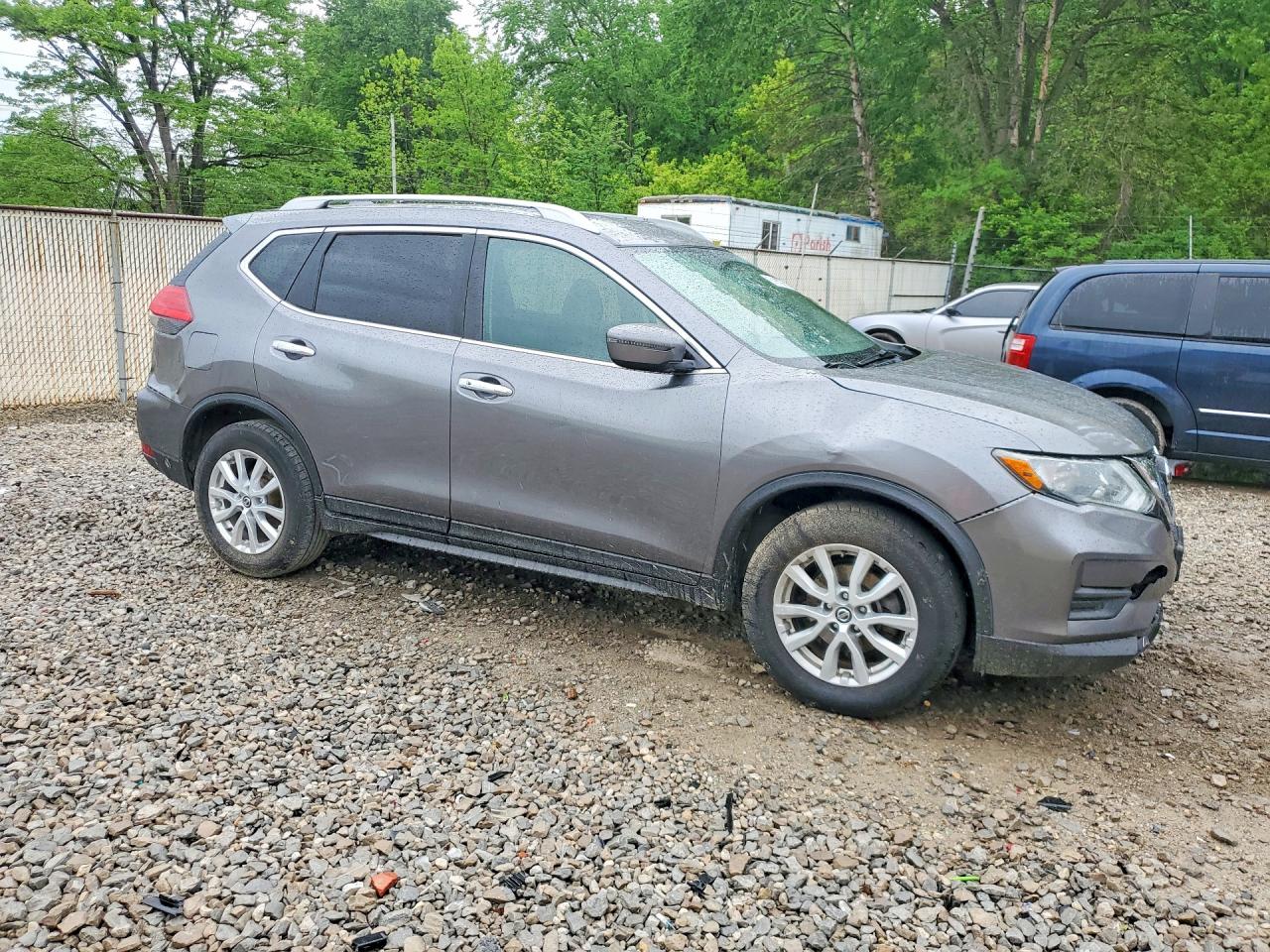 Nissan Rogue Sv