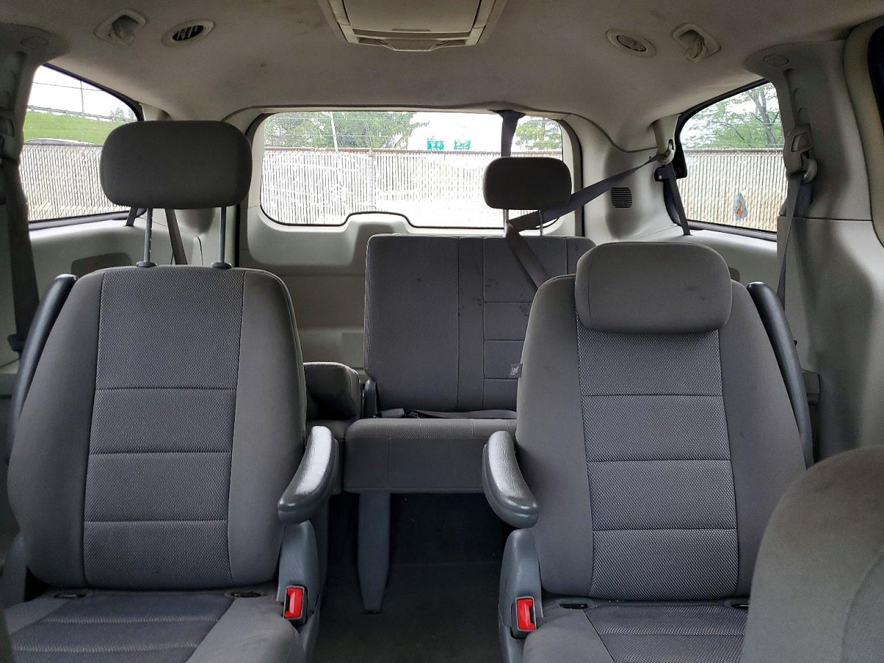 Dodge Caravan Sxt