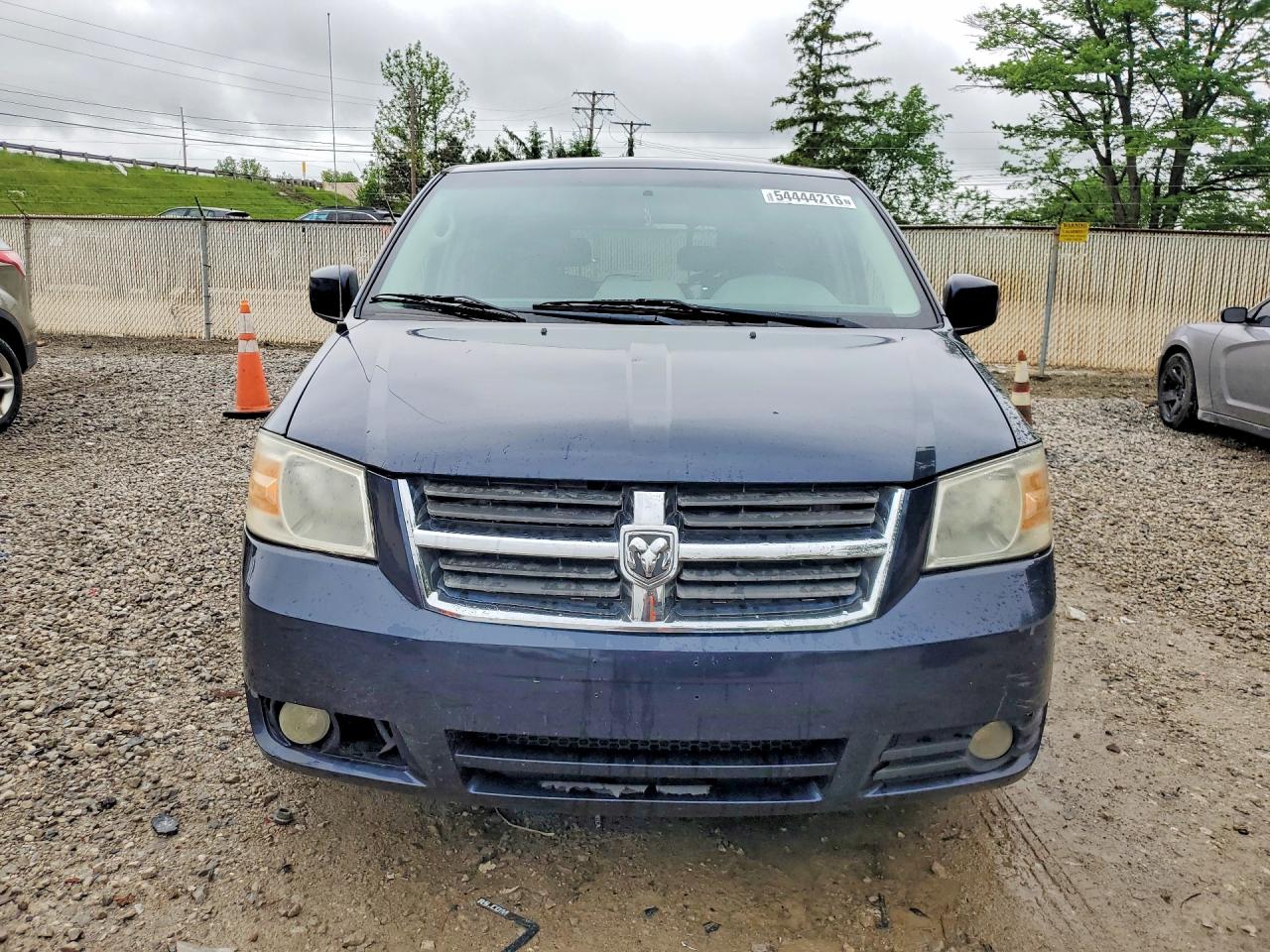 Dodge Caravan Sxt