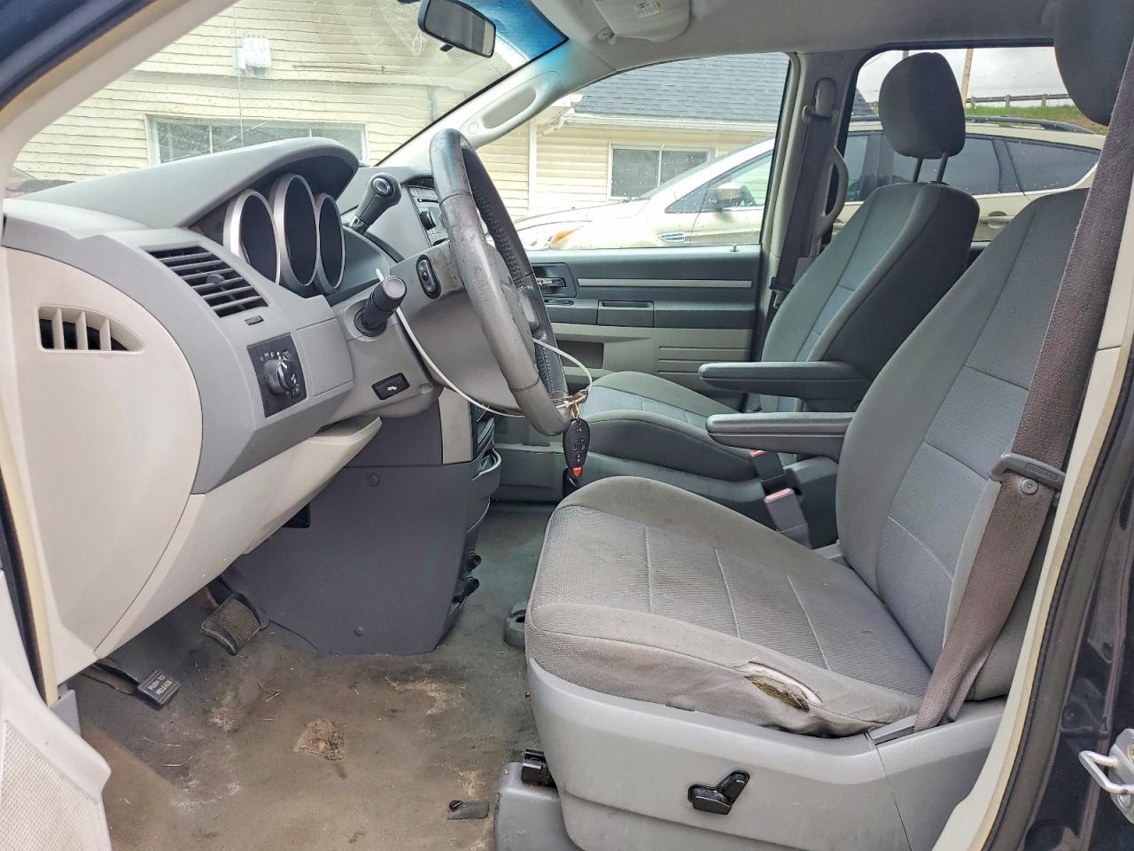 Dodge Caravan Sxt