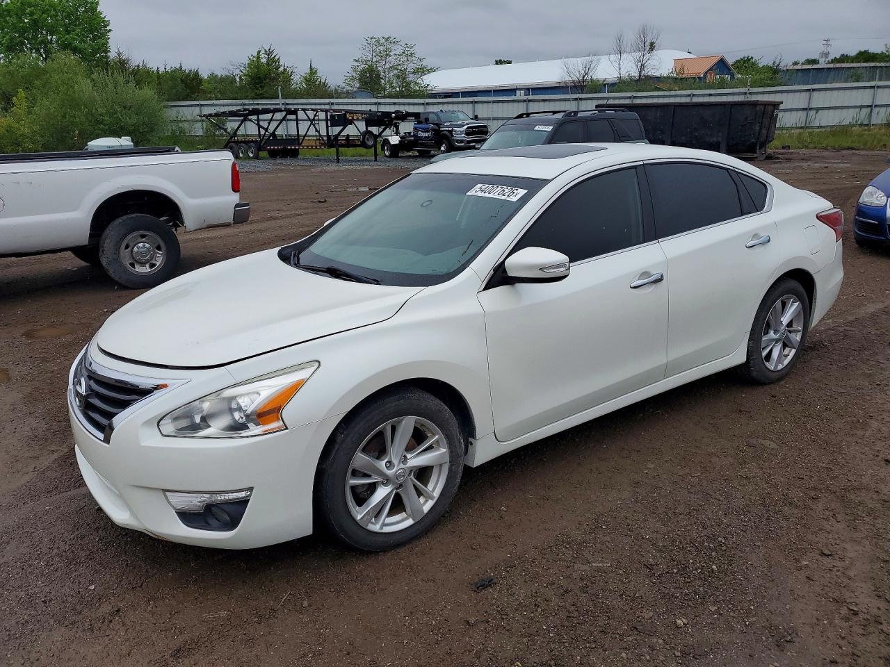 Salvage Nissan Altima Image