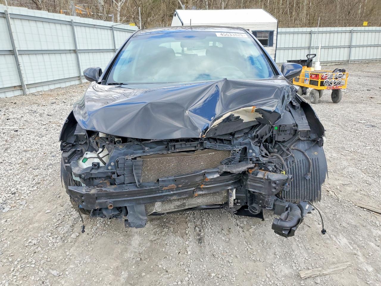 Hyundai ELANTRA Base