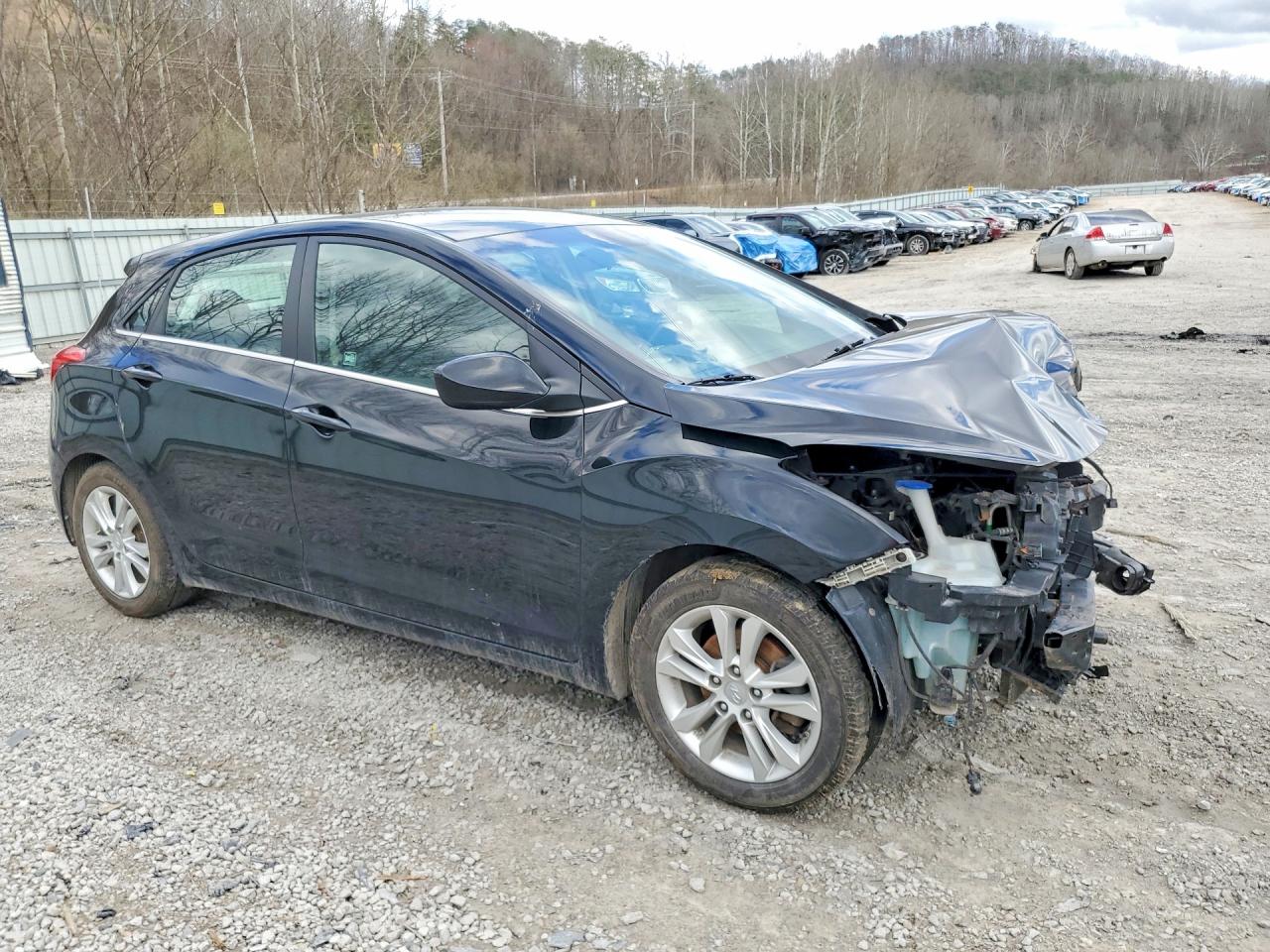 Hyundai ELANTRA Base