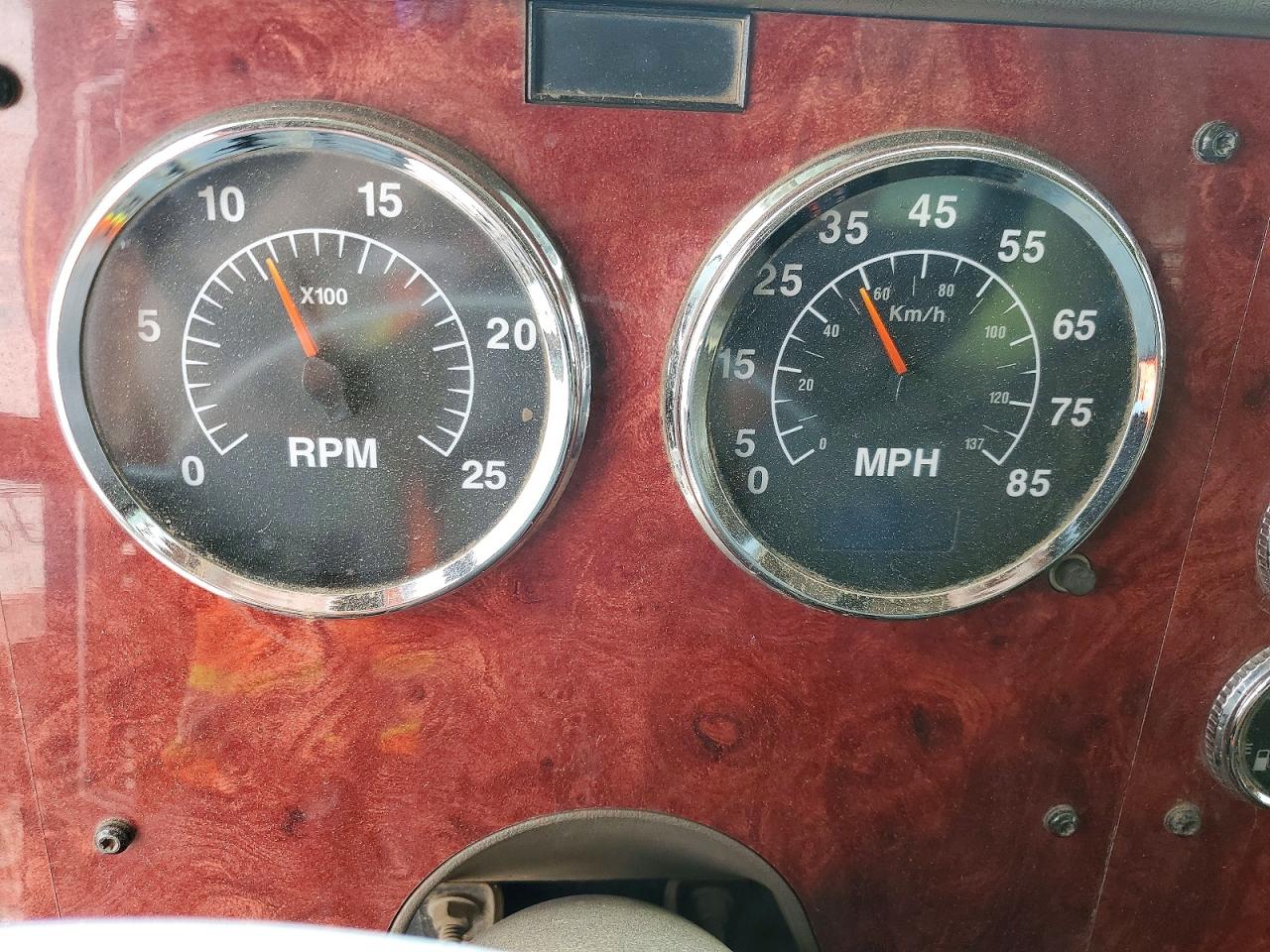International 5900i