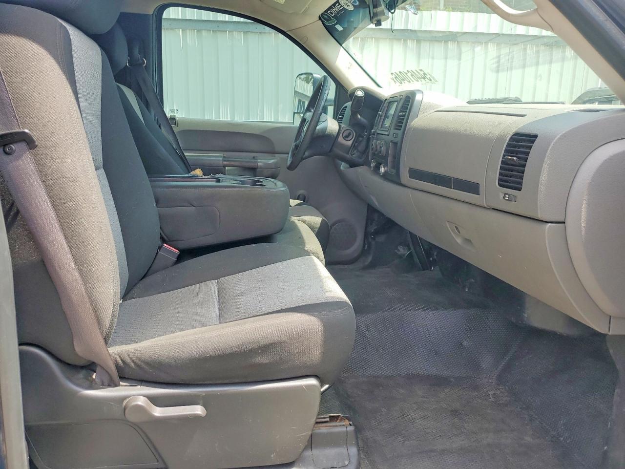 Chevrolet Silverado C1500