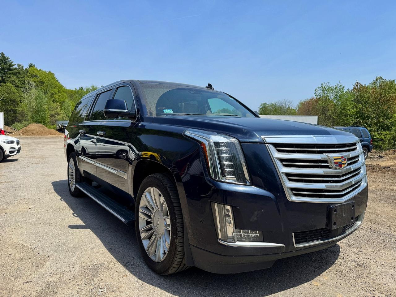 Salvage Cadillac Escalade Image