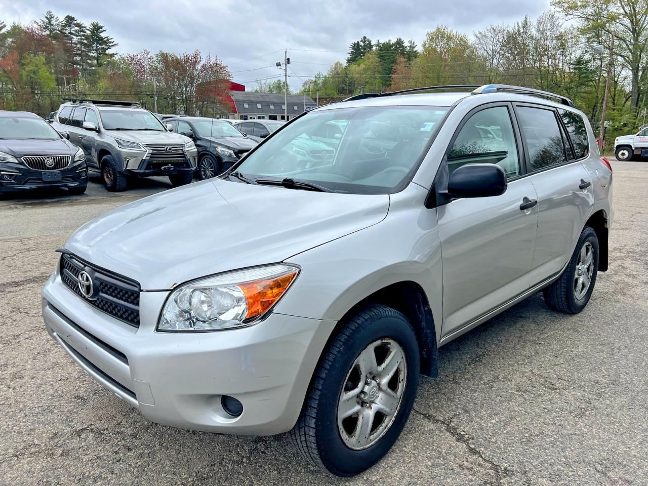 Toyota RAV4 Base