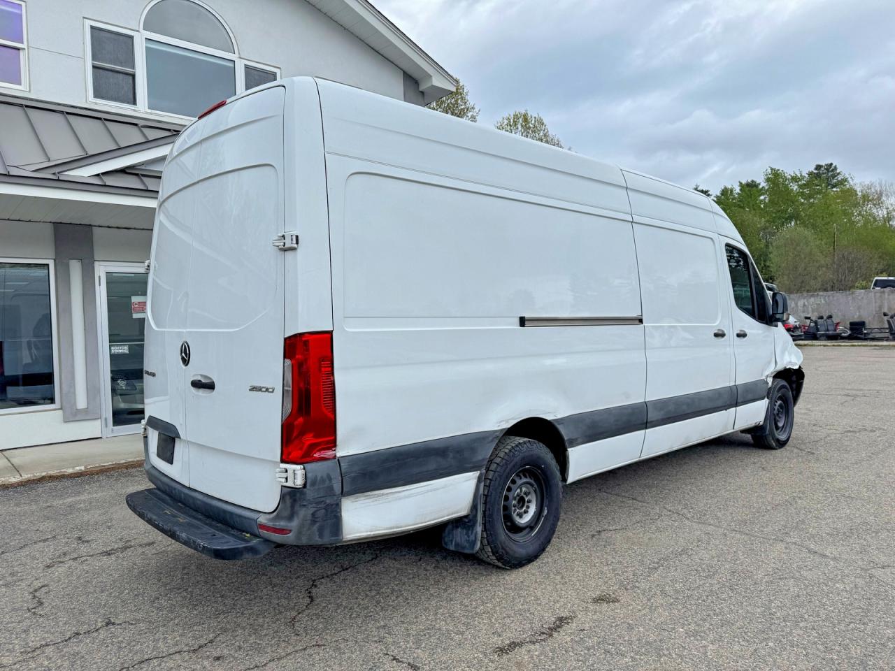 Mercedes-Benz Sprinter 2500
