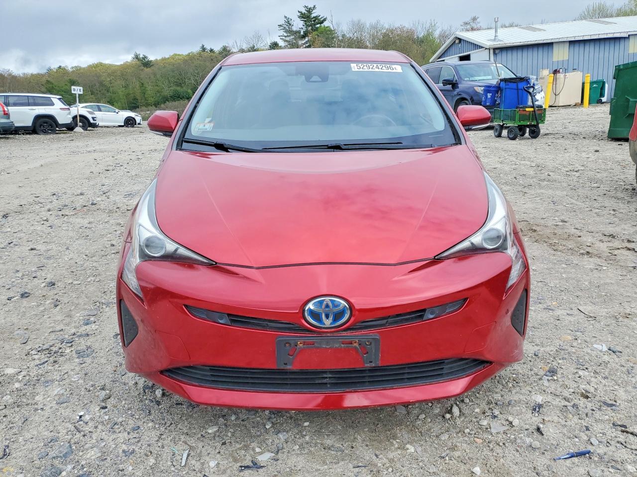 Toyota Prius Three