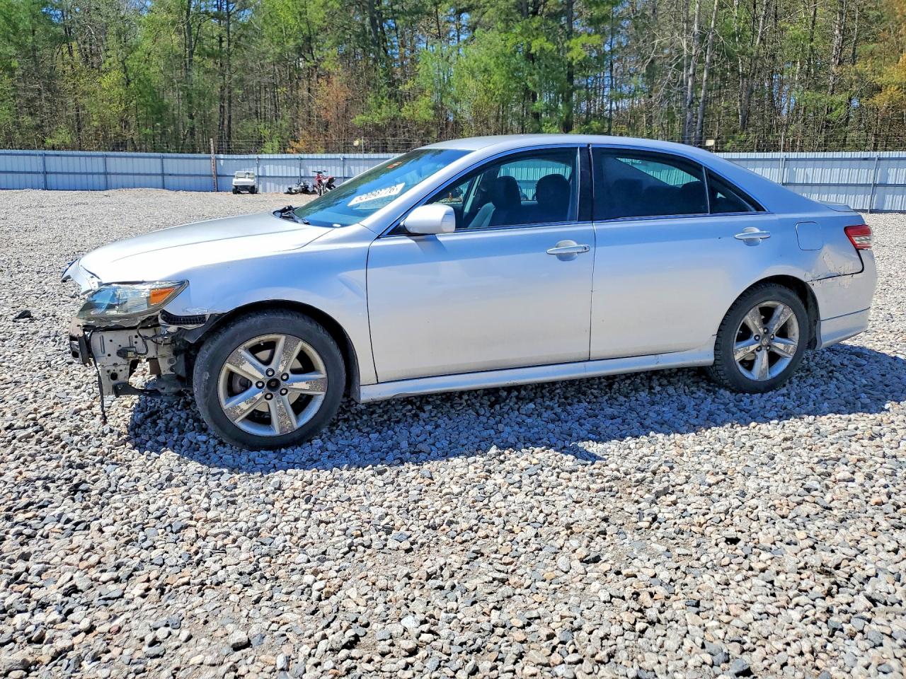 Salvage Toyota Camry Image