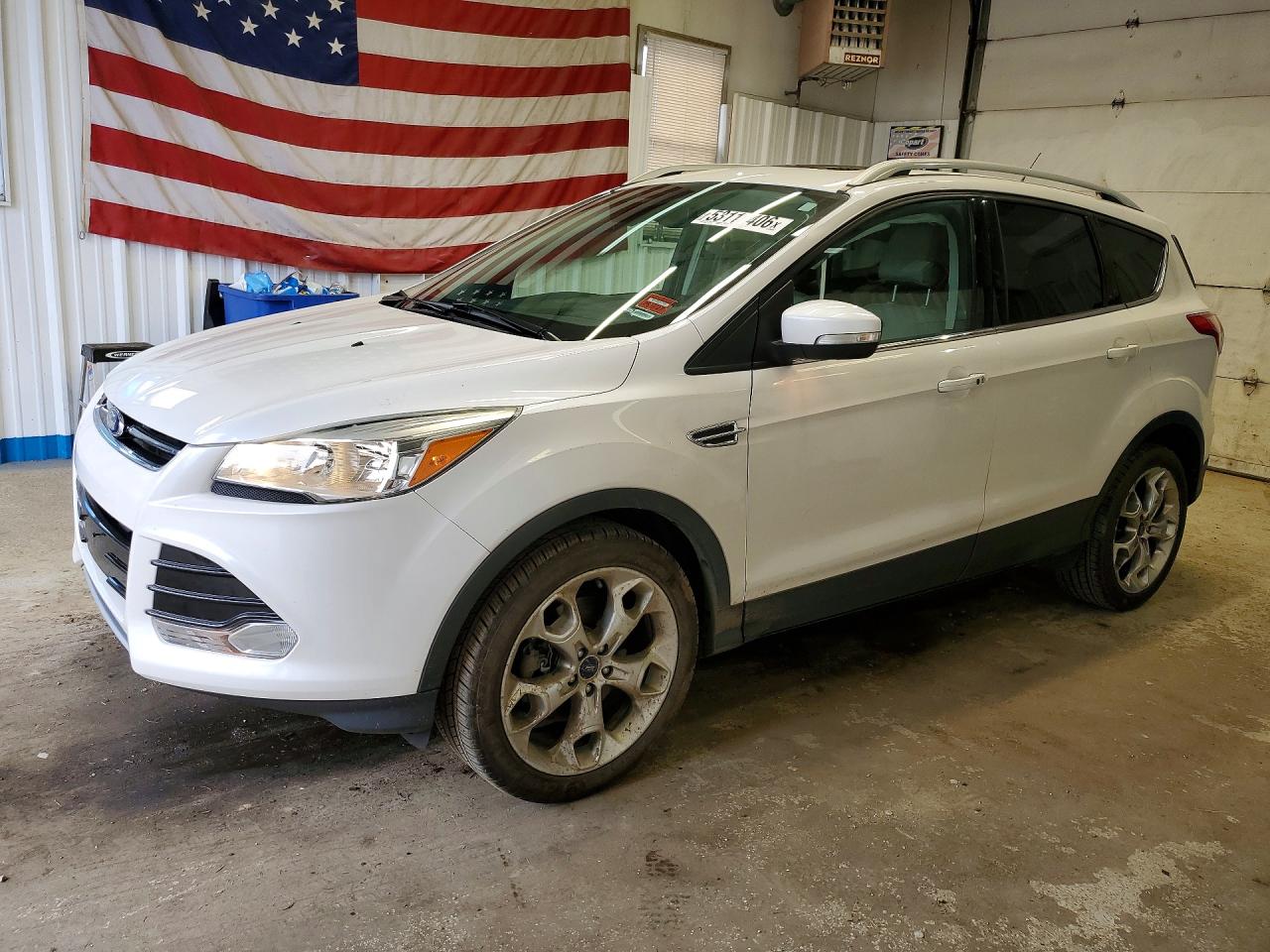 Salvage Ford Escape Image