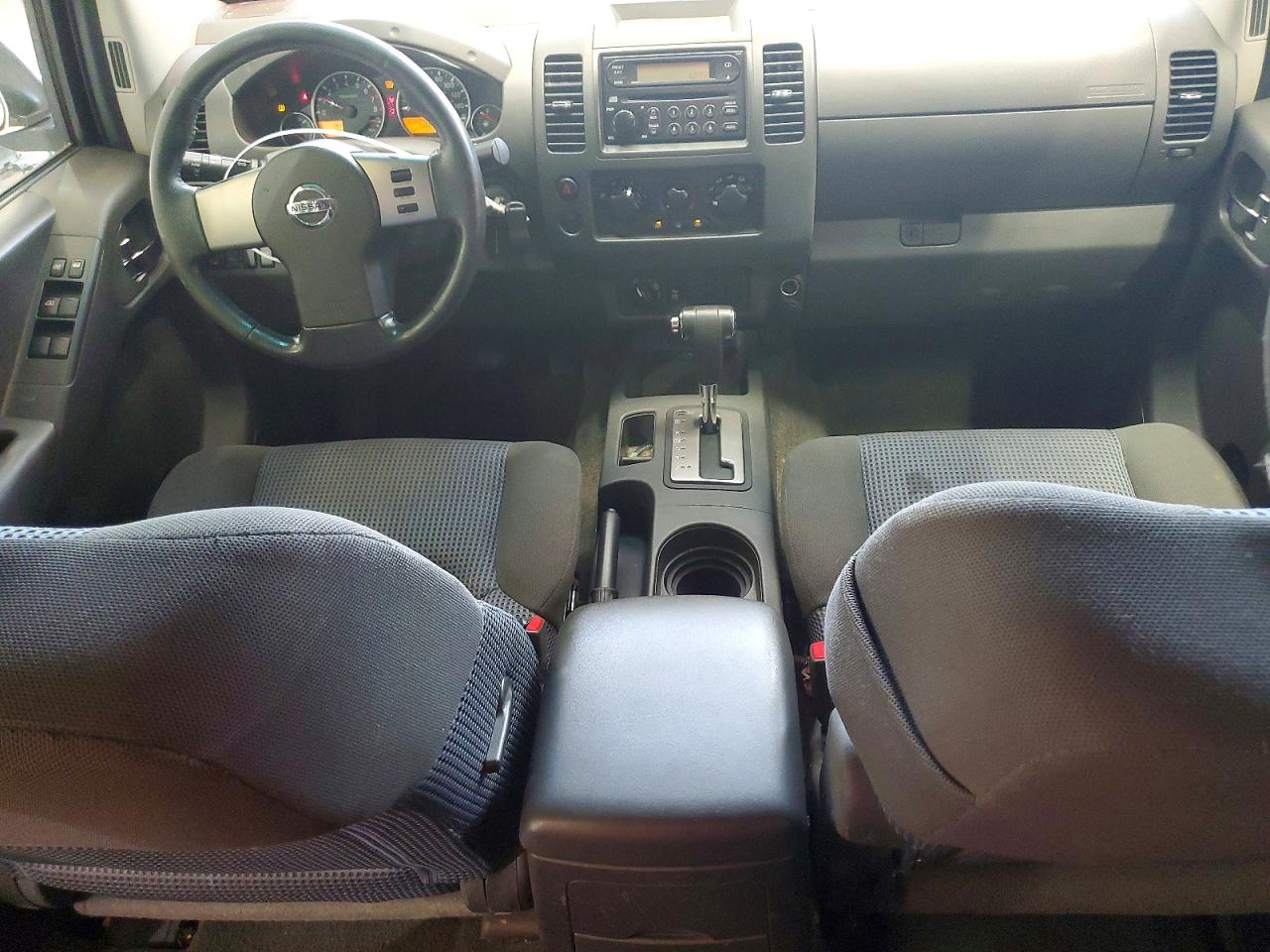 Nissan Frontier Se