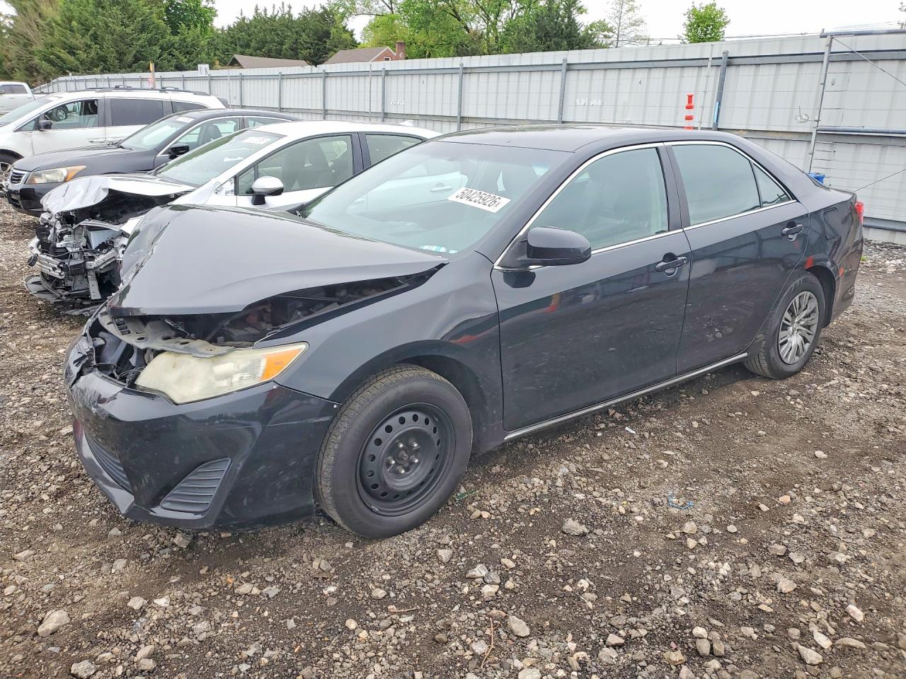 Salvage Toyota Camry Image
