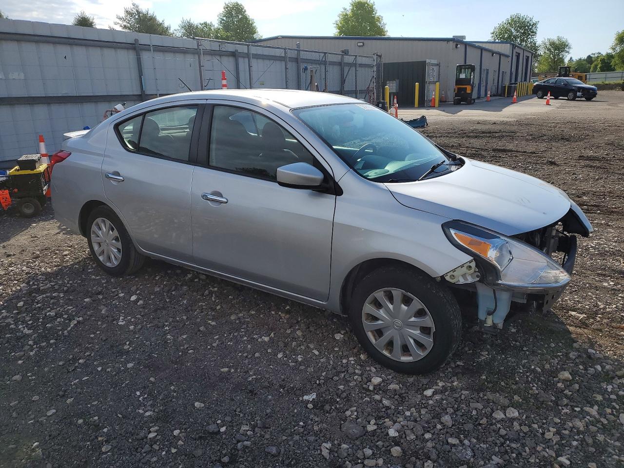 Nissan Versa 1.6 Sv