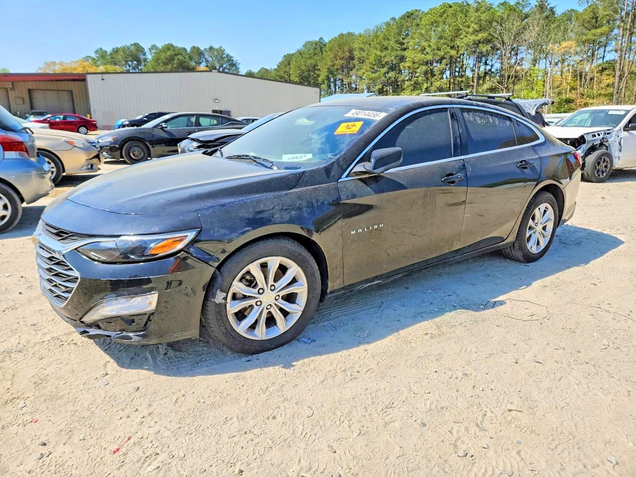 Salvage Chevrolet Malibu Image
